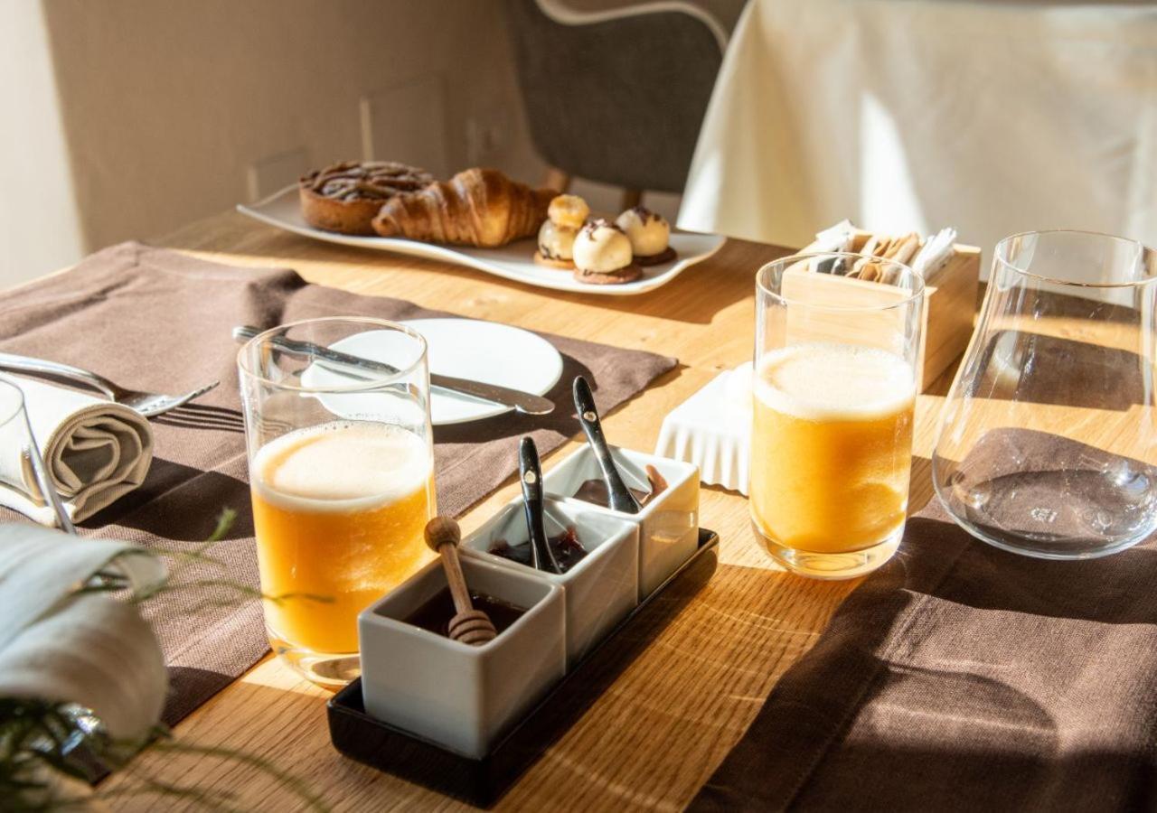 Aura Relais Hotel Urbino Buitenkant foto