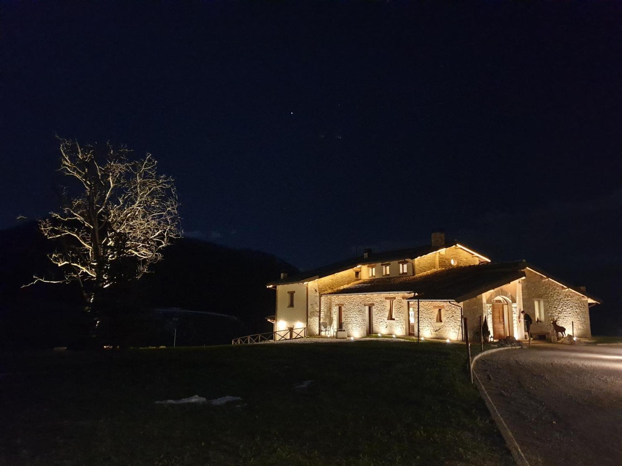 Aura Relais Hotel Urbino Buitenkant foto