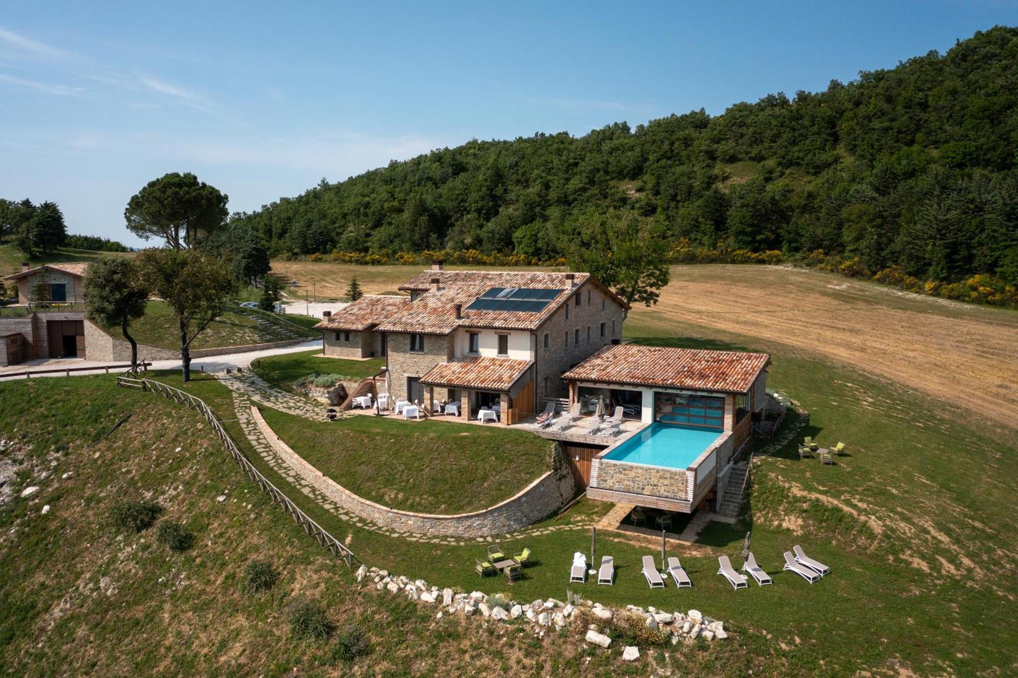 Aura Relais Hotel Urbino Buitenkant foto