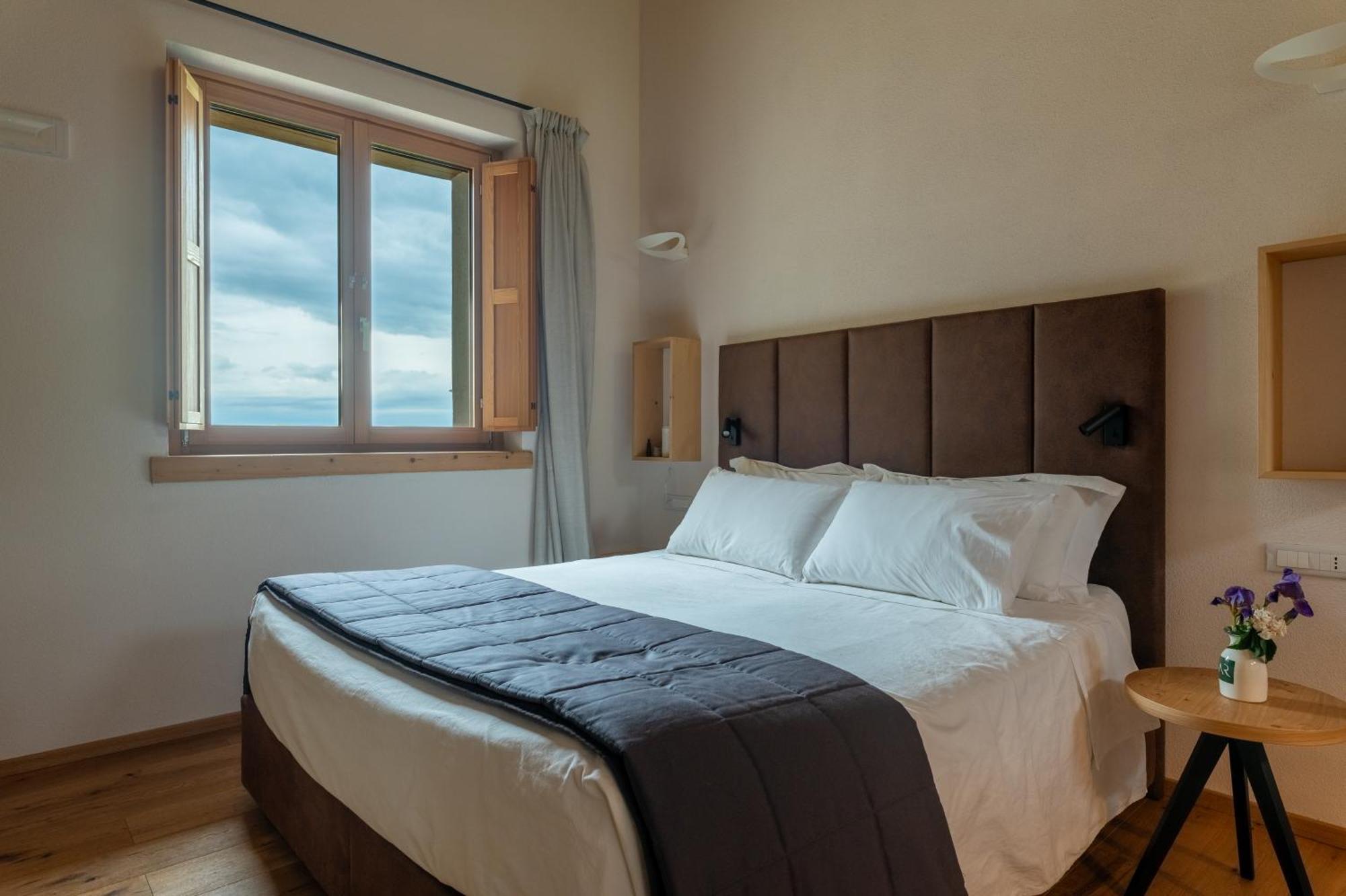 Aura Relais Hotel Urbino Buitenkant foto