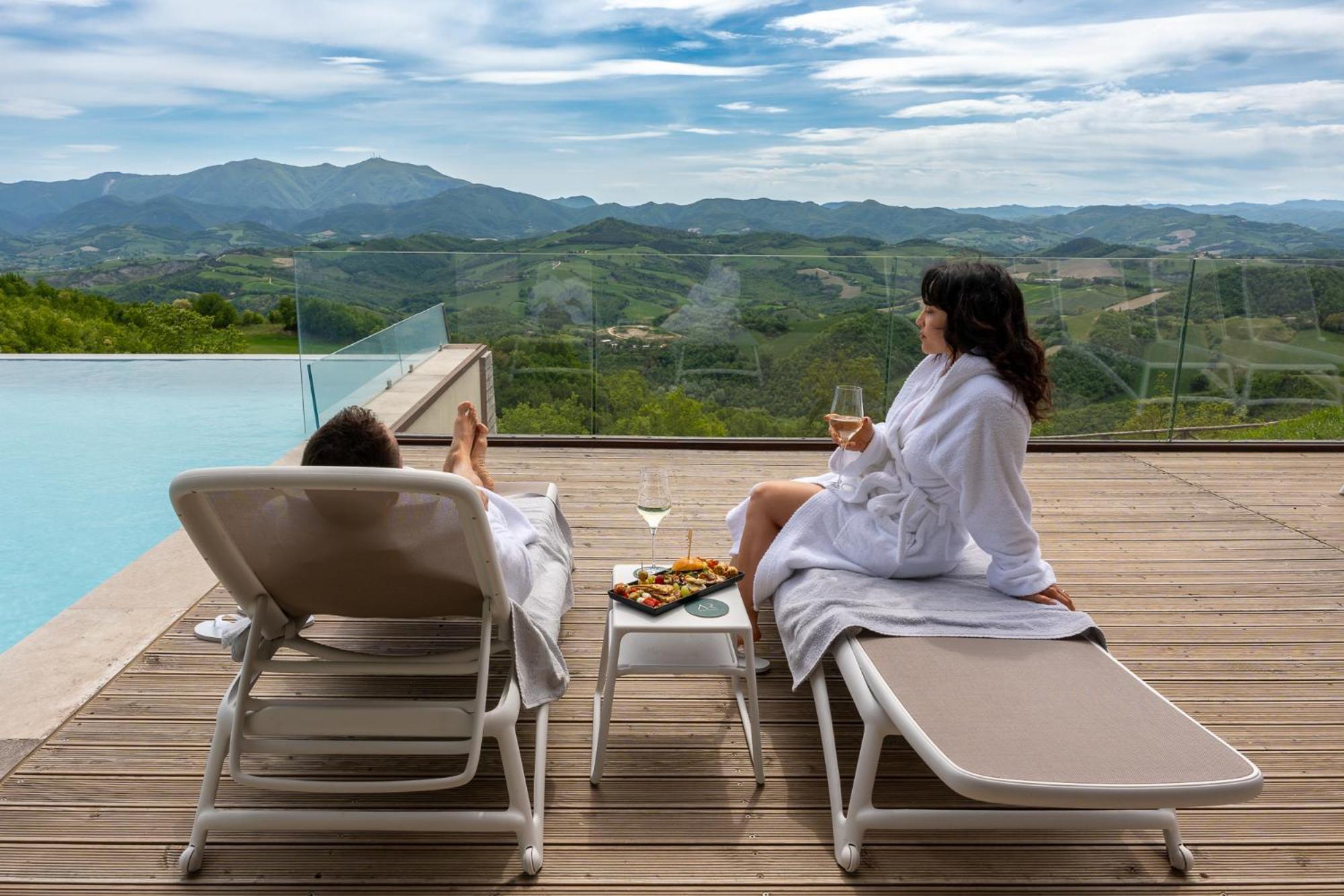 Aura Relais Hotel Urbino Buitenkant foto